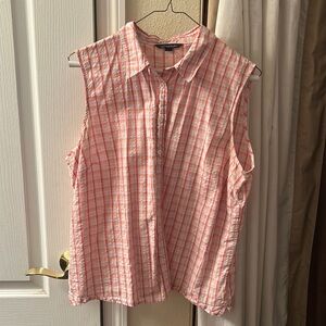 Woman’s Lands End top. Size 14